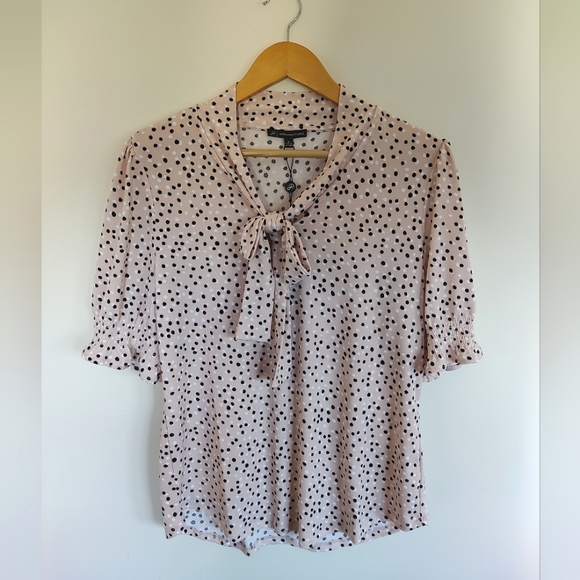 Adrianna Papell Tops - Adrianna Papell Crepe Tie Neck Short Smocked Sleeve Printed Knit Moss Size Med